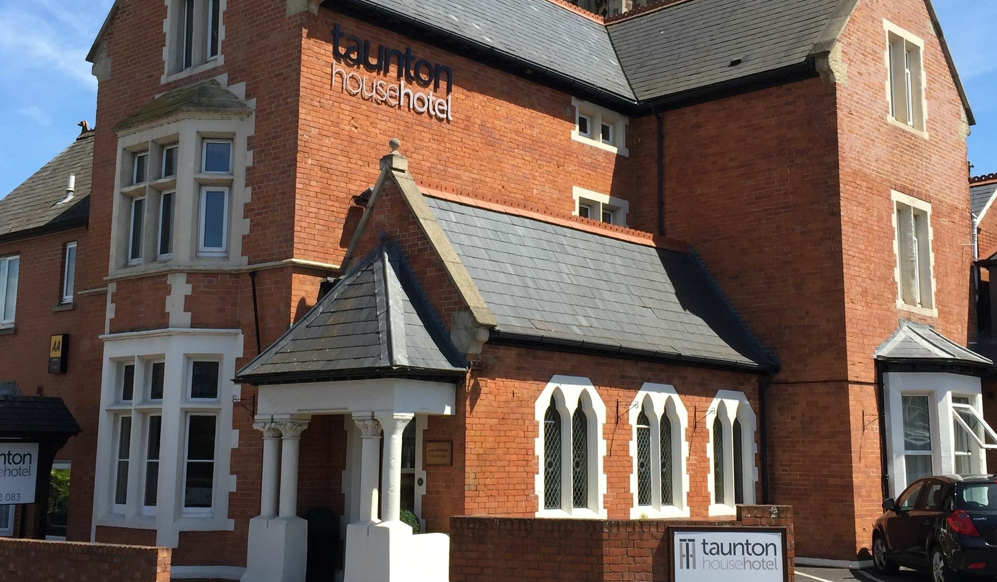 Taunton Town House Villa Exterior photo